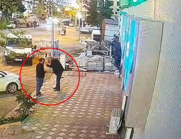 ‘AZİZ’İN YANINDA BIÇAK OLDUĞUNU BİLMİYORDUM’