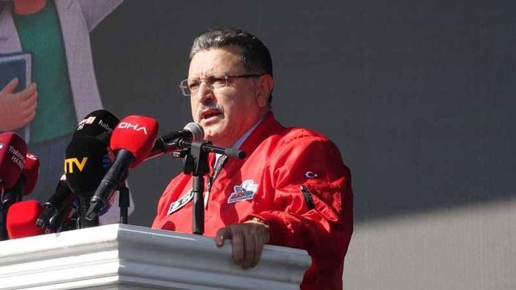 ‘GENÇLERİMİZ BİLİMLE, TEKNOLOJİYLE VE İRFANLA YETİŞİYOR’
