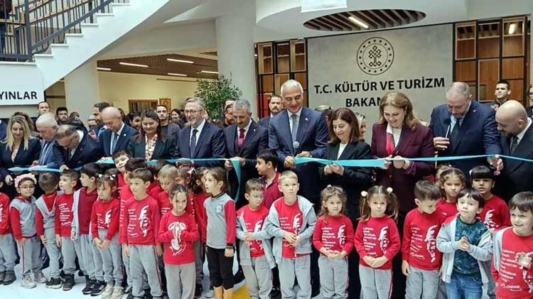 GENİŞ HİZMET ANLAYIŞINI BÜNYESİNDE BARINDIRIYOR