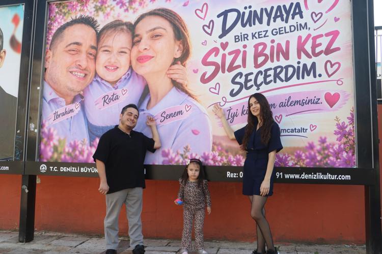 KIZIM BİLLBOARDLARA SARILDI