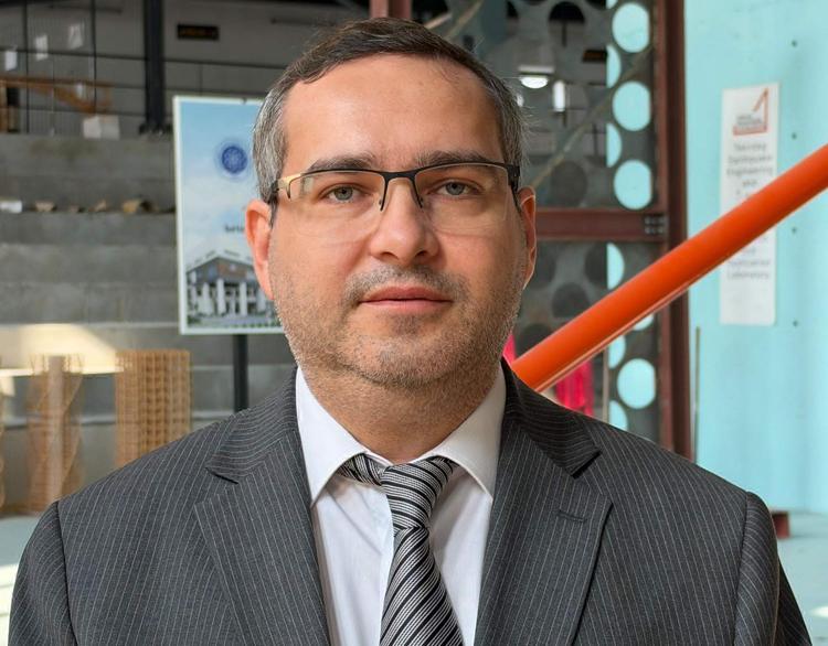 YERLİ VE MİLLİ DEPREM SÖNÜMLEYİCİLERİ ENTEGRE ETMEK İSTİYORUZ