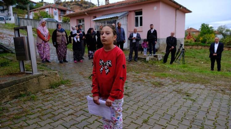 ‘KÖYÜMÜZ ÇOK GÖÇ VERDİ’
