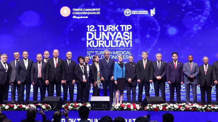 Bakan Memişoğlu: Yenilikçi tedavilerin daha fazla insanın hayatına dokunması için çalışıyoruz