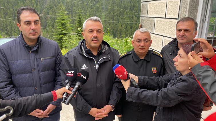 Dünya turuna çıkan pilotun tek motorlu uçağı düştü; pilot öldü, kadın yolcuya sağ ulaşıldı