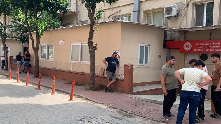 Oto kilit tamiri yapılan atölyede iş yeri sahibi ile bir kadın ölü bulundu