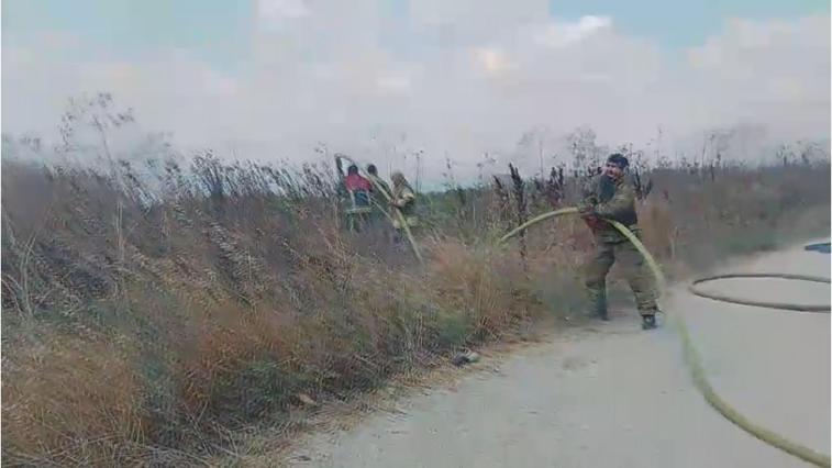 Silivride tarlada yangın; TEM Otoyolu trafiğe kapatıldı