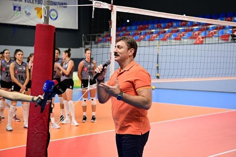 Cumhuriyet Kupası Kadınlar Voleybol Turnuvası başladı