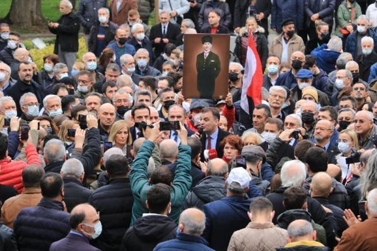 Atatürk Anıtına halat bağlayan 2 şüpheliye gözaltı