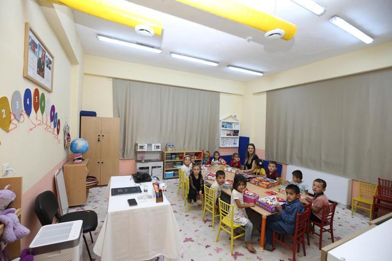 Midyattaki köy okuluna yazın serin kışın sıcak tutacak ısı pompası kuruldu