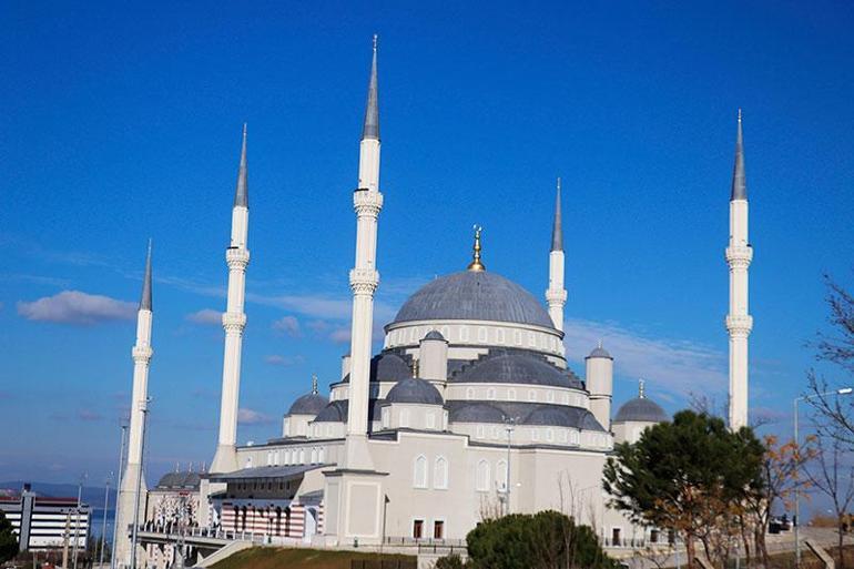 Diyanet İşleri Başkanı Erbaş: İstiklal Marşı, milletimiz için yapılmış duadır