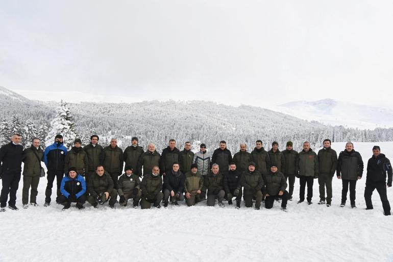 Bakan Pakdemirli, Uluabat Gölüne yaban ördeği saldı