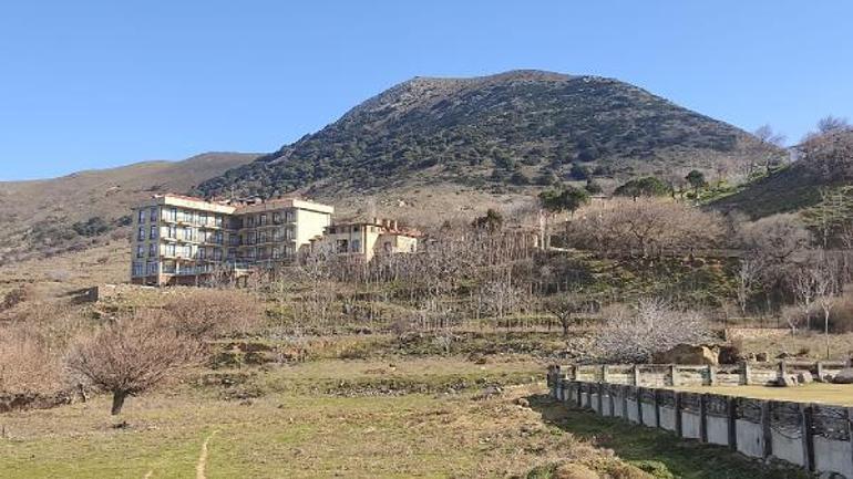 Gökçeada sit alanındaki Masi Otele yeniden yıkım yolu göründü