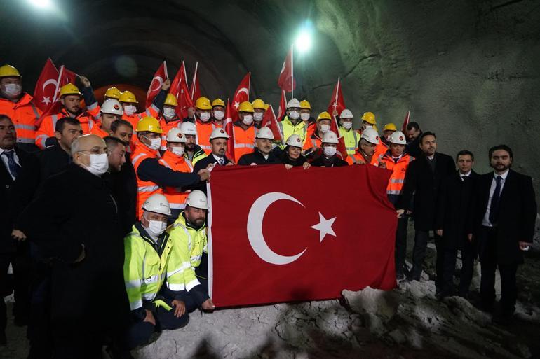 Bakan Karaismailoğlu: Bizi yolumuzdan kirli oyunlarla döndüremezler