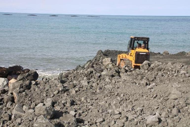 Rize Şehir Hastanesi için deniz dolduruluyor