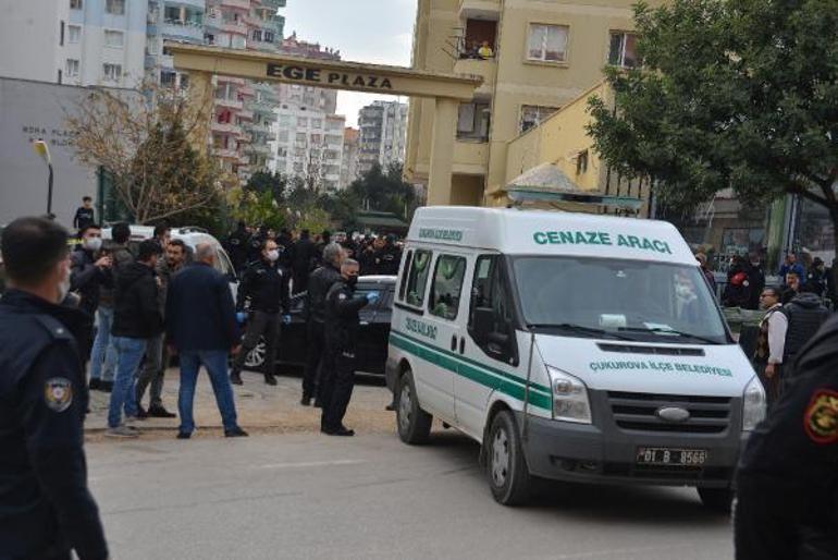 Otopark girişinde ateş açılan araçta baba öldü, kızı yaralı