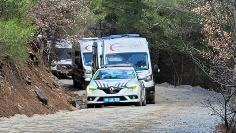 Kazdağlarında mahsur kalan 17 asker ile 4 belediye işçisi 16 saat sonra kurtarıldı