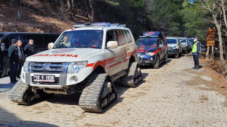 Kazdağlarında mahsur kalan 17 asker ile 4 belediye işçisi 16 saat sonra kurtarıldı