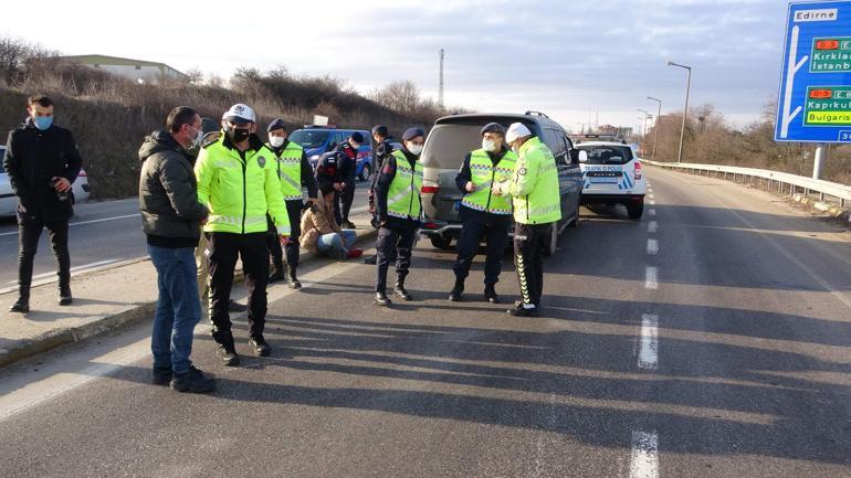 Polis aracına çarpan minibüsteki kaçak göçmenlerden Bulgaristanda darp iddiası