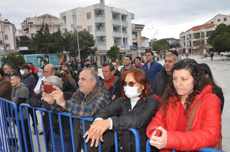 Datçada en fazla bademi kırmak için yarıştılar