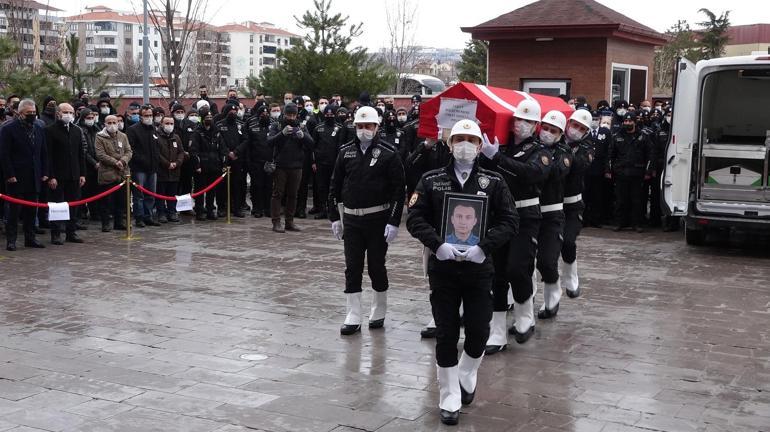 Kalp krizinden hayatını kaybeden çevik kuvvet polisi için tören