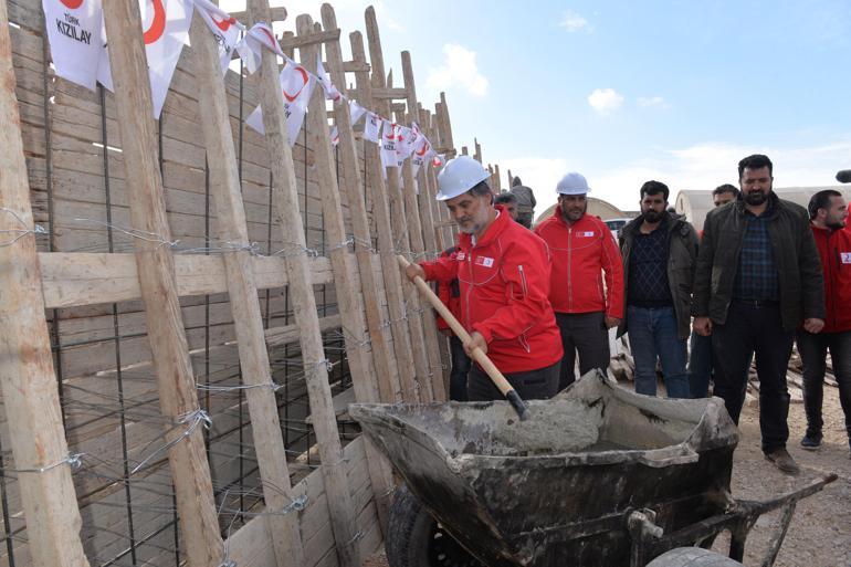 Türk Kızılaydan İdlibe oksijen dolum tesisi