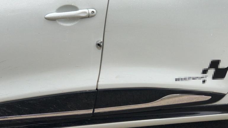 Otomobiline binerken 2 kişinin silahlı saldırısında öldü