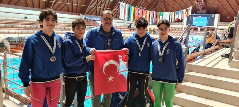 Bakırköy Ataspor Kulübünden yüzmede tarihi başarı