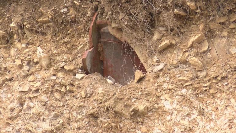 Yol çalışması ortaya çıkardı; Şilede kiremit mezarlar bulundu