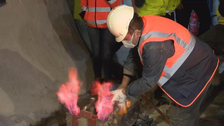 Kabataş-Mecidiyeköy-Mahmutbey metro hattındaki son rayların kaynatma işlemi yapıldı