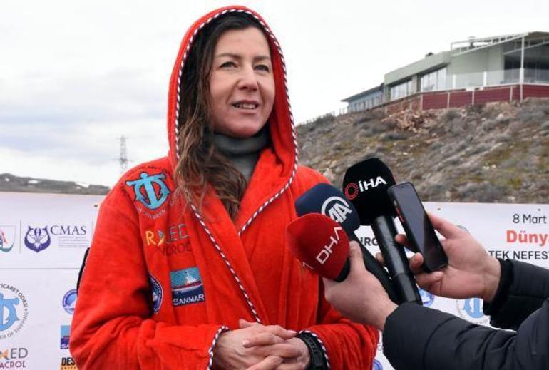 Milli sporcu Erkenin buz altında rekor denemesi başarısız sayıldı