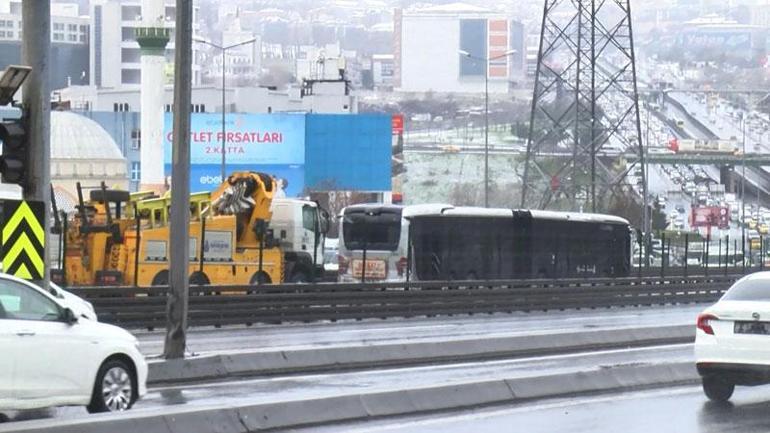 Esenyurtta metrobüs kazası; 4 yaralı