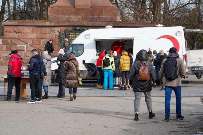 Kızılay Ukraynanın Çernivtsi bölgesinde beslenme desteği veriyor
