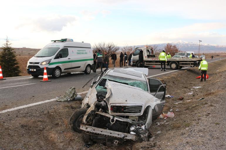 Refüje giren otomobil takla attı: 1 ölü, 2 yaralı