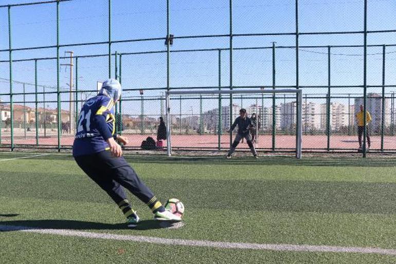 Aşçı Azize, Turkcell Kadın Futbol Süper Liginde ter dökecek