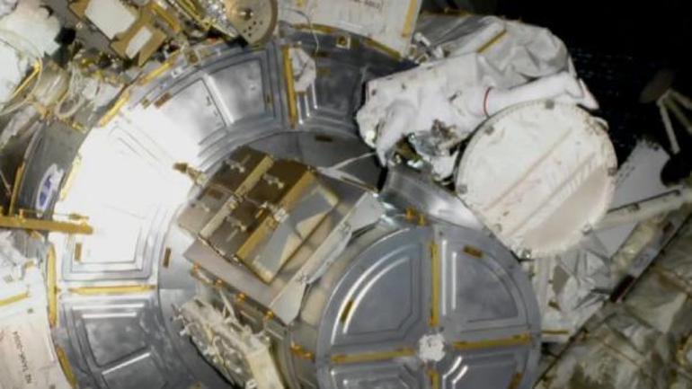 NASA astronotları ‘uzay yürüyüşüne’ başladı