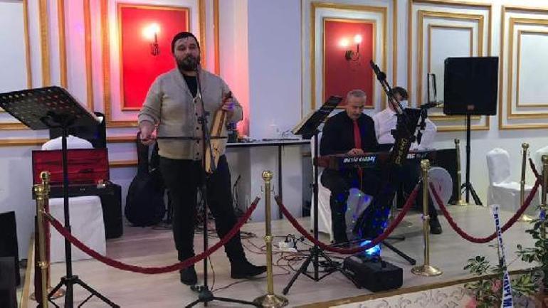 2 üniversite mezunu maden işçisi, müzik tutkusundan vazgeçmedi