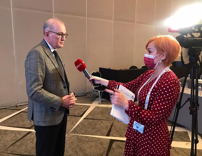 Prof. Dr. Akova: Deltacron varyantı hafif seyrediyor