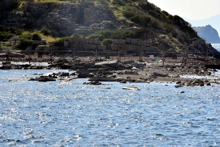 Bodrumda deniz çekildi, tarihi Kral Yolu ortaya çıktı