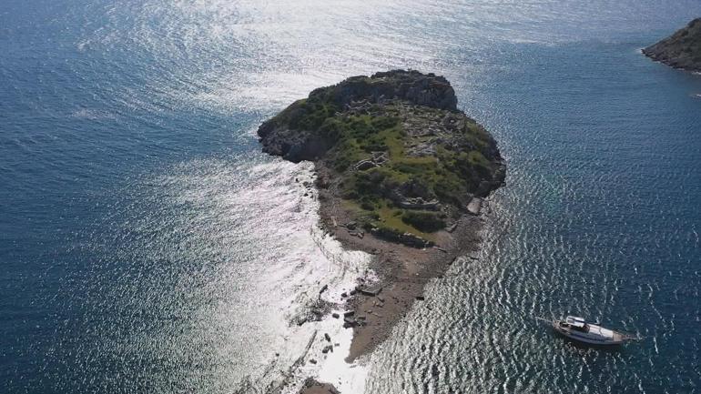 Bodrumda deniz çekildi, tarihi Kral Yolu ortaya çıktı