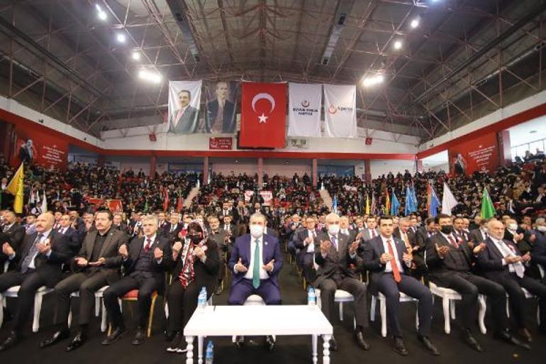 Muhsin Yazıcıoğlu için ölümünün 13üncü yılında mezarı başında anma