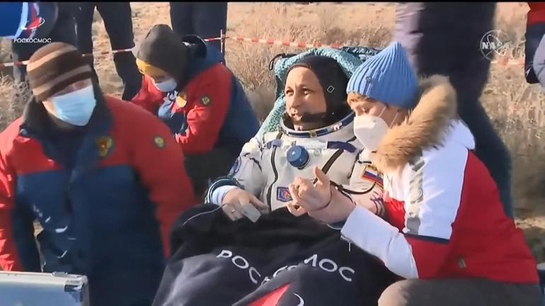 Soyuz MS-19 astronot ve kozmonotları, Dünya’ya döndü