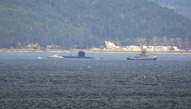 Çanakkalede, Dumlupınar Denizaltısı şehitleri anıldı