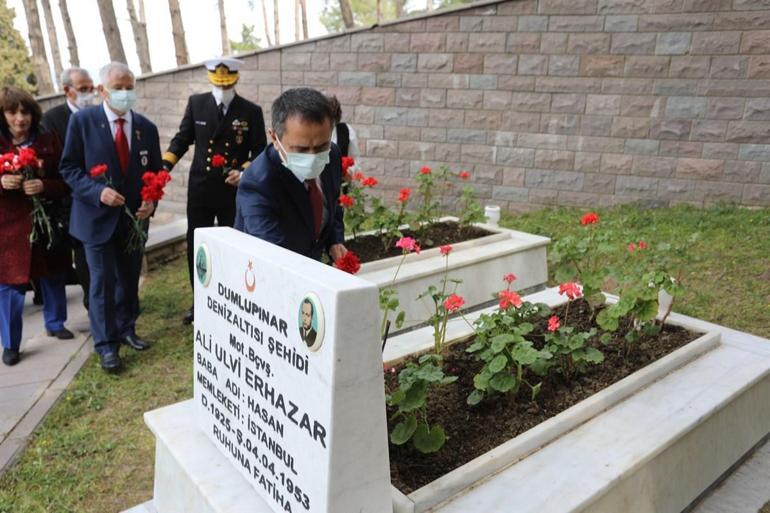 Çanakkalede, Dumlupınar Denizaltısı şehitleri anıldı