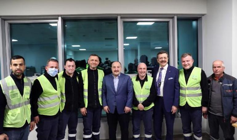 Bakan Varank, TOGGun Gemlikteki tesisinde işçilerle iftar yaptı