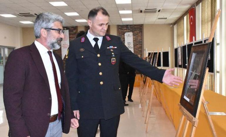 Kanserden kaybettiği eşi adına açtığı rölyef sergisinde ilk alıcı vali oldu