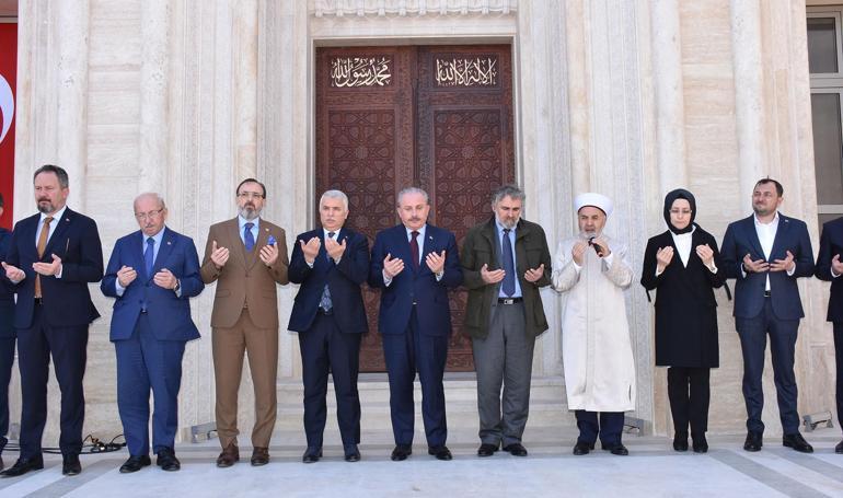 Meclis Başkanı Şentop: Camiler, medeniyetimizin nişanesi
