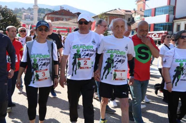 95 yaşında adına düzenlenen maratona katıldı
