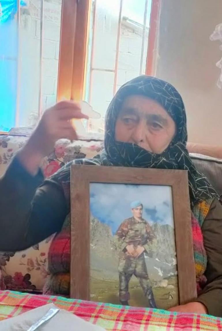 Silah arkadaşları, 28 yıl sonra şehit çavuşun mezarında buluştu