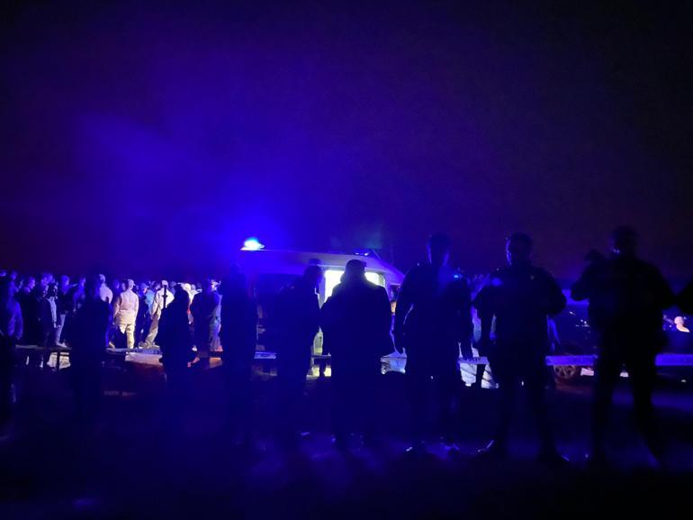 Tarlada silahlı vurulmuş cesetleri bulunan 2 besici toprağa verildi