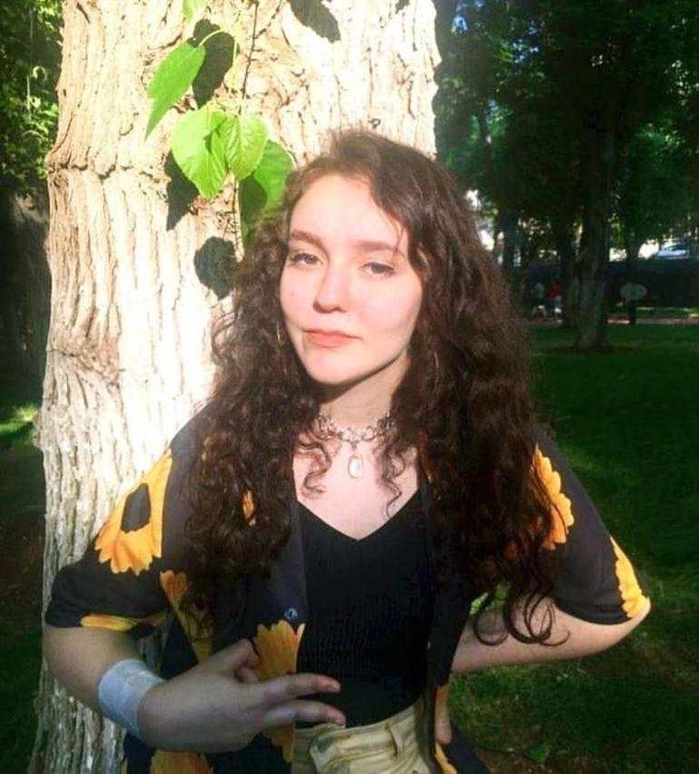 Ehliyetsiz sürücünün çarptığı skuterdeki Ezgi öldü, Şimal yaralı